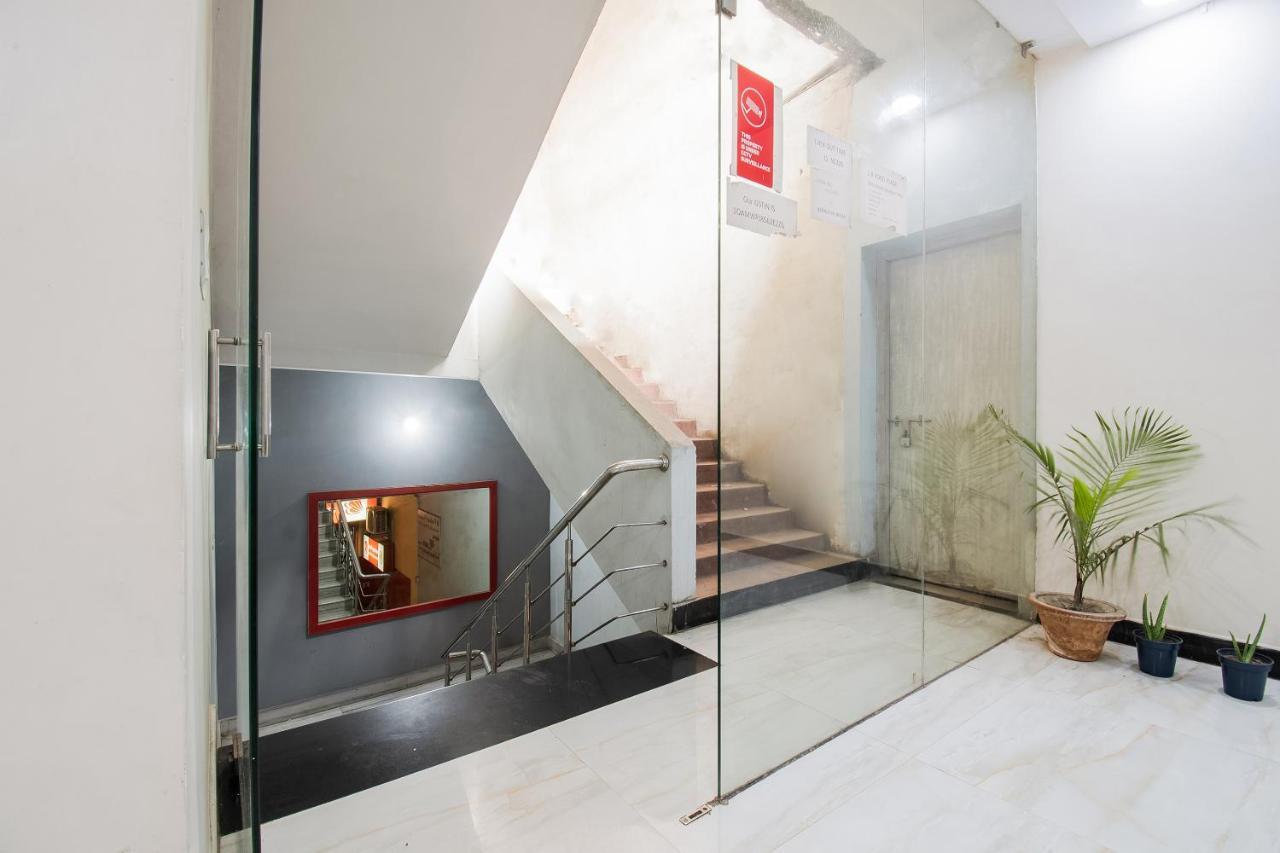 Oyo 44287 Hotel Aarav Plaza Muzaffarpur Eksteriør bilde