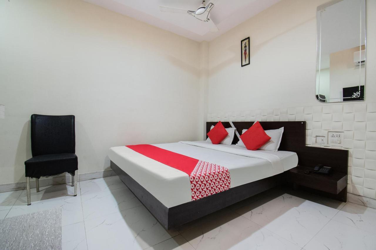 Oyo 44287 Hotel Aarav Plaza Muzaffarpur Eksteriør bilde
